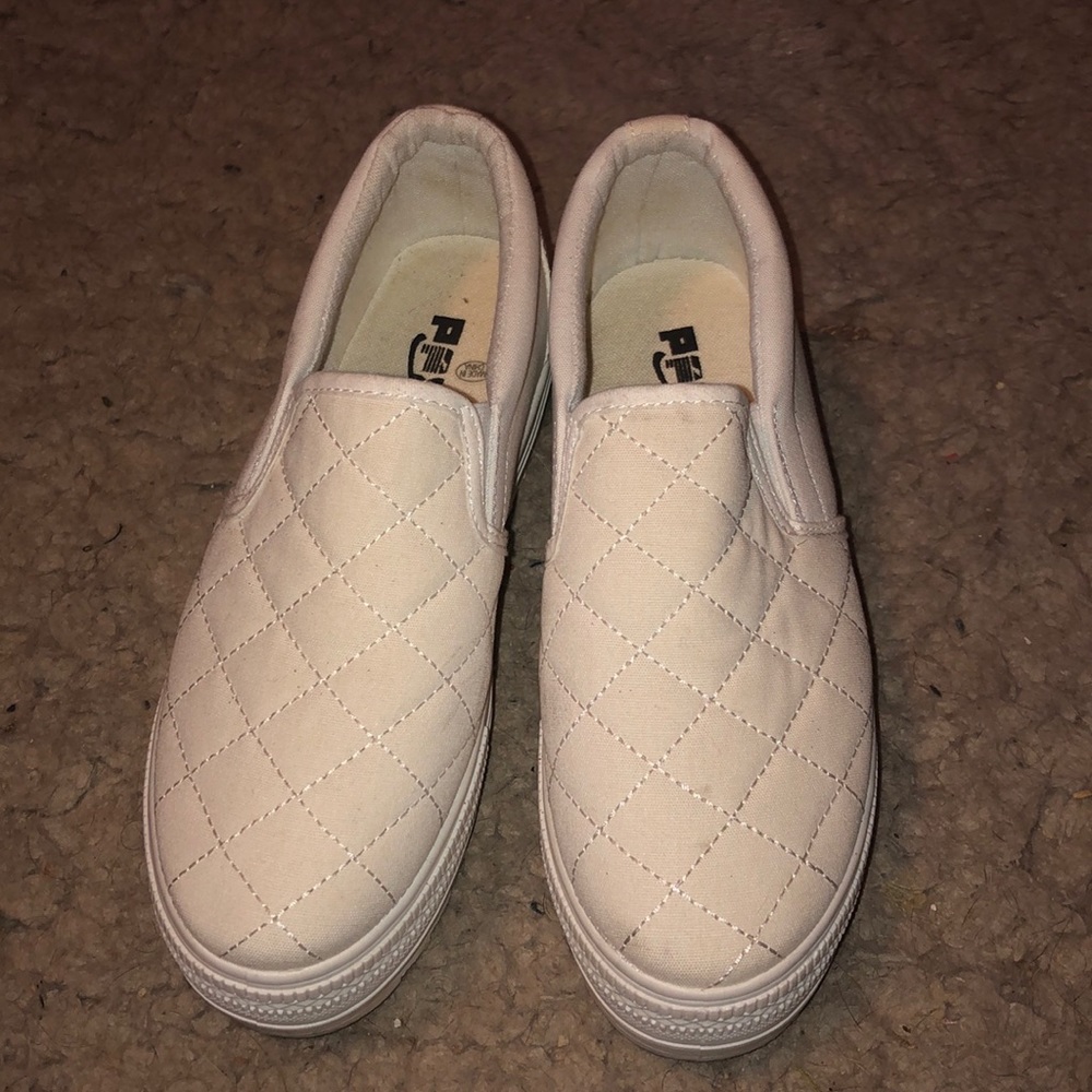 Sneaker wedges